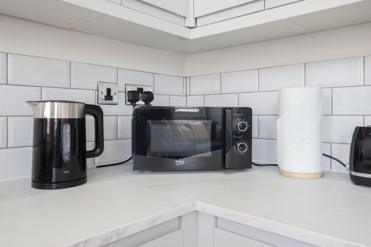 Beautifully Presented Newly Renovated City-Centre Apartment In Cheltenham Zewnętrze zdjęcie
