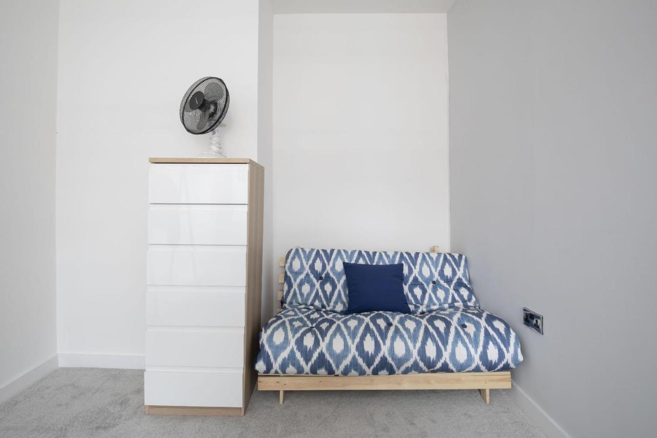 Beautifully Presented Newly Renovated City-Centre Apartment In Cheltenham Zewnętrze zdjęcie