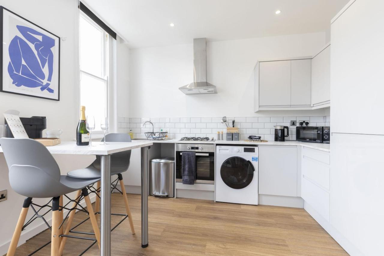 Beautifully Presented Newly Renovated City-Centre Apartment In Cheltenham Zewnętrze zdjęcie